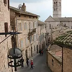 La Casina Colorata بيت ضيافة أسيسي
