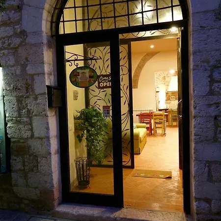 Gasthuis La Casina Colorata Assisi